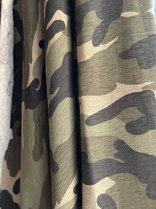 Camo Patched Shredded Leggings • 𝙋𝙧𝙚𝙤𝙧𝙙𝙚𝙧 •